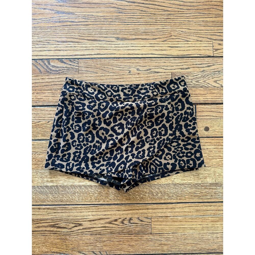 Guess Skort Shorts Leopard Print Size 4